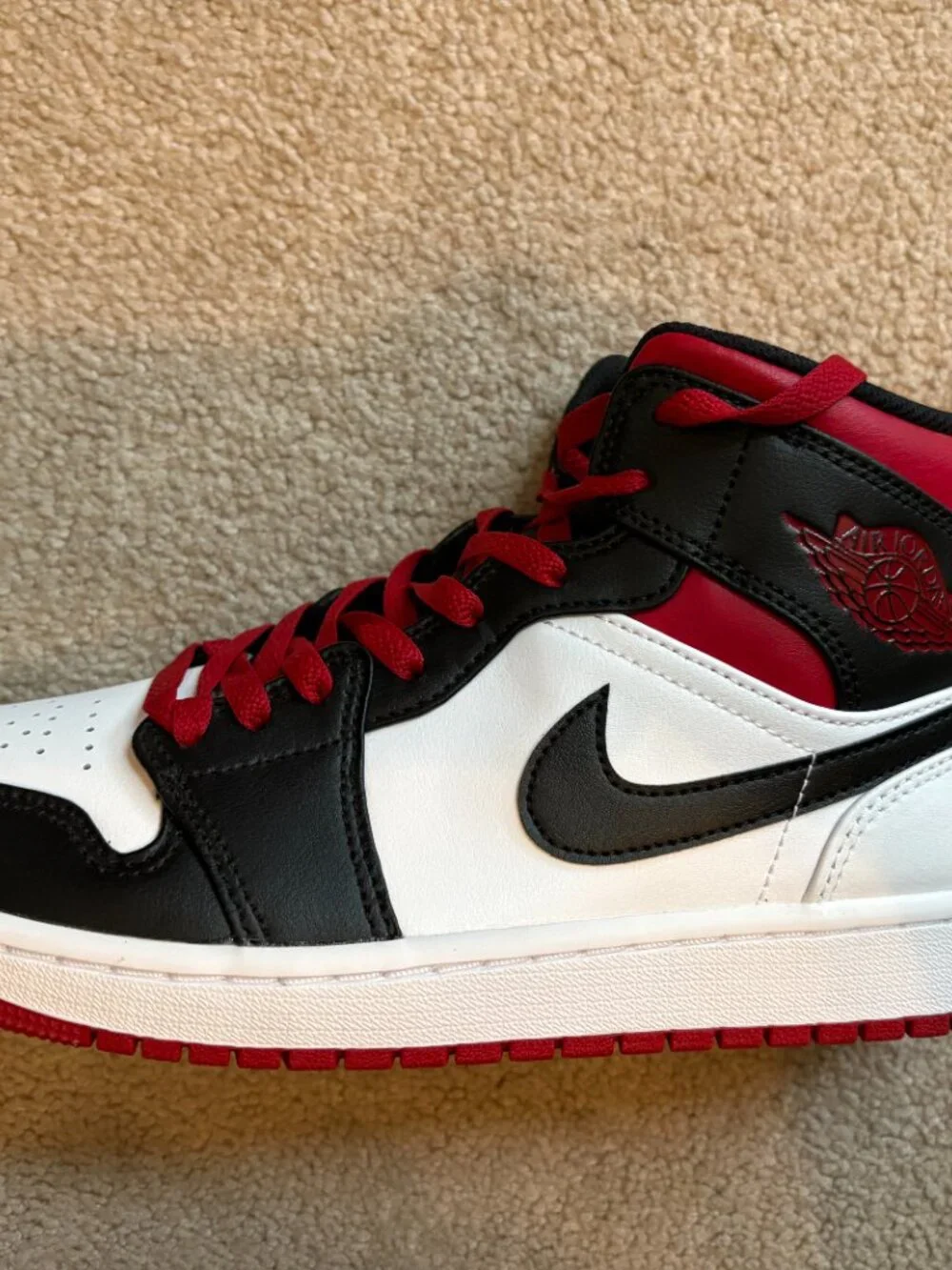 Nike Air Jordan 1 Mid Shoes Retro Gym Red Black Toe White Men's Size 9.5 NWOT